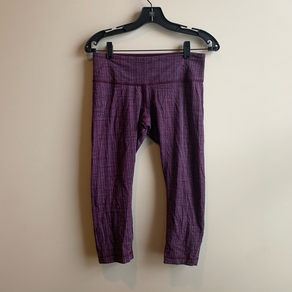 LuluLemon cropped Wunder Under Pants - Picture 3 of 6